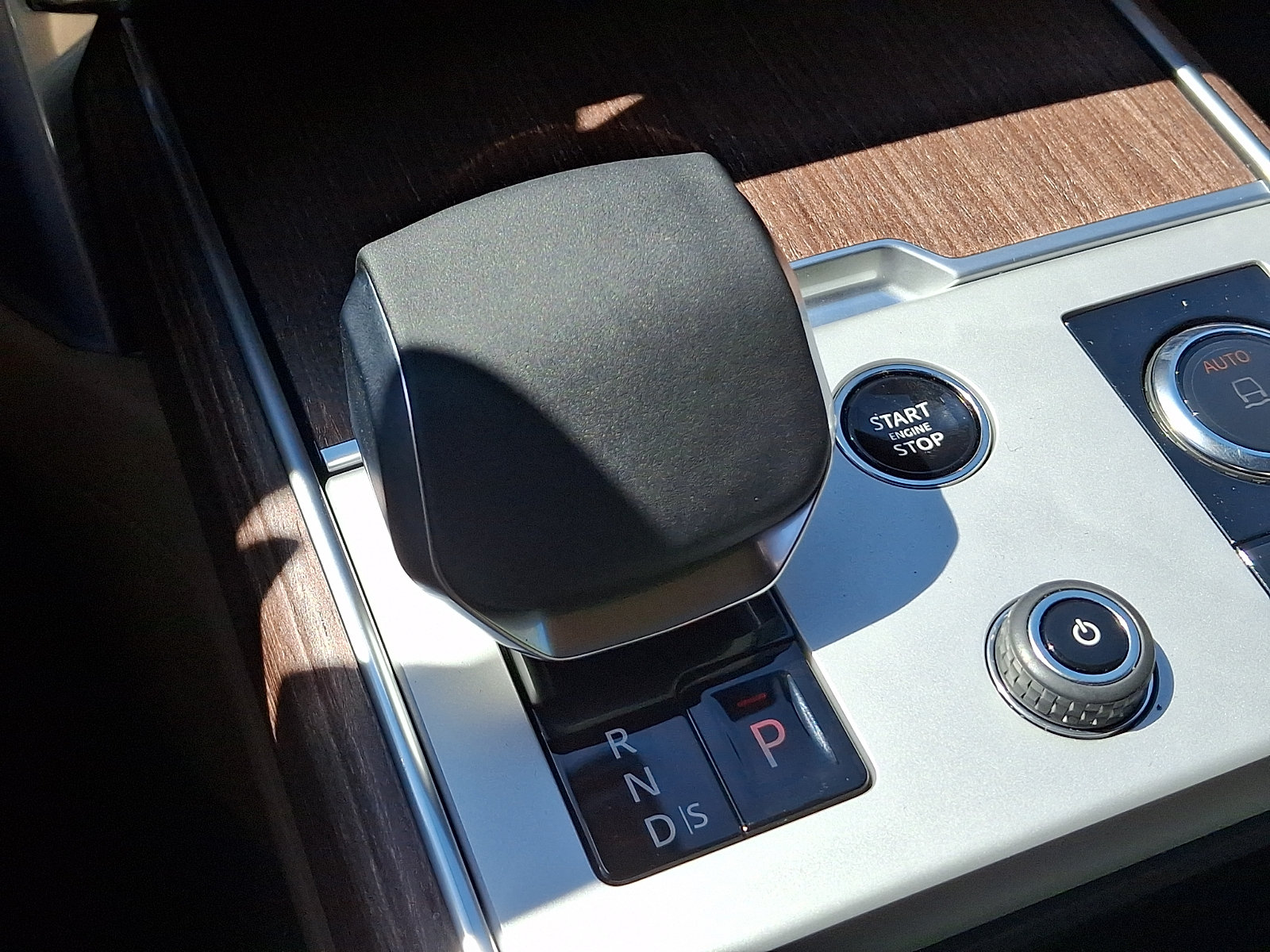 New 2027 Land Rover Range Rover SE AWD/4WD image 12
