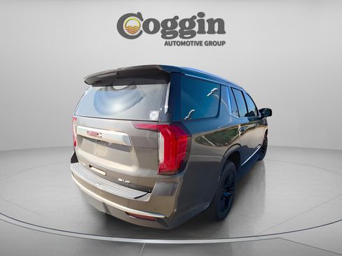 Used 2021 GMC Yukon SLT w/ SLT Premium Package image 13
