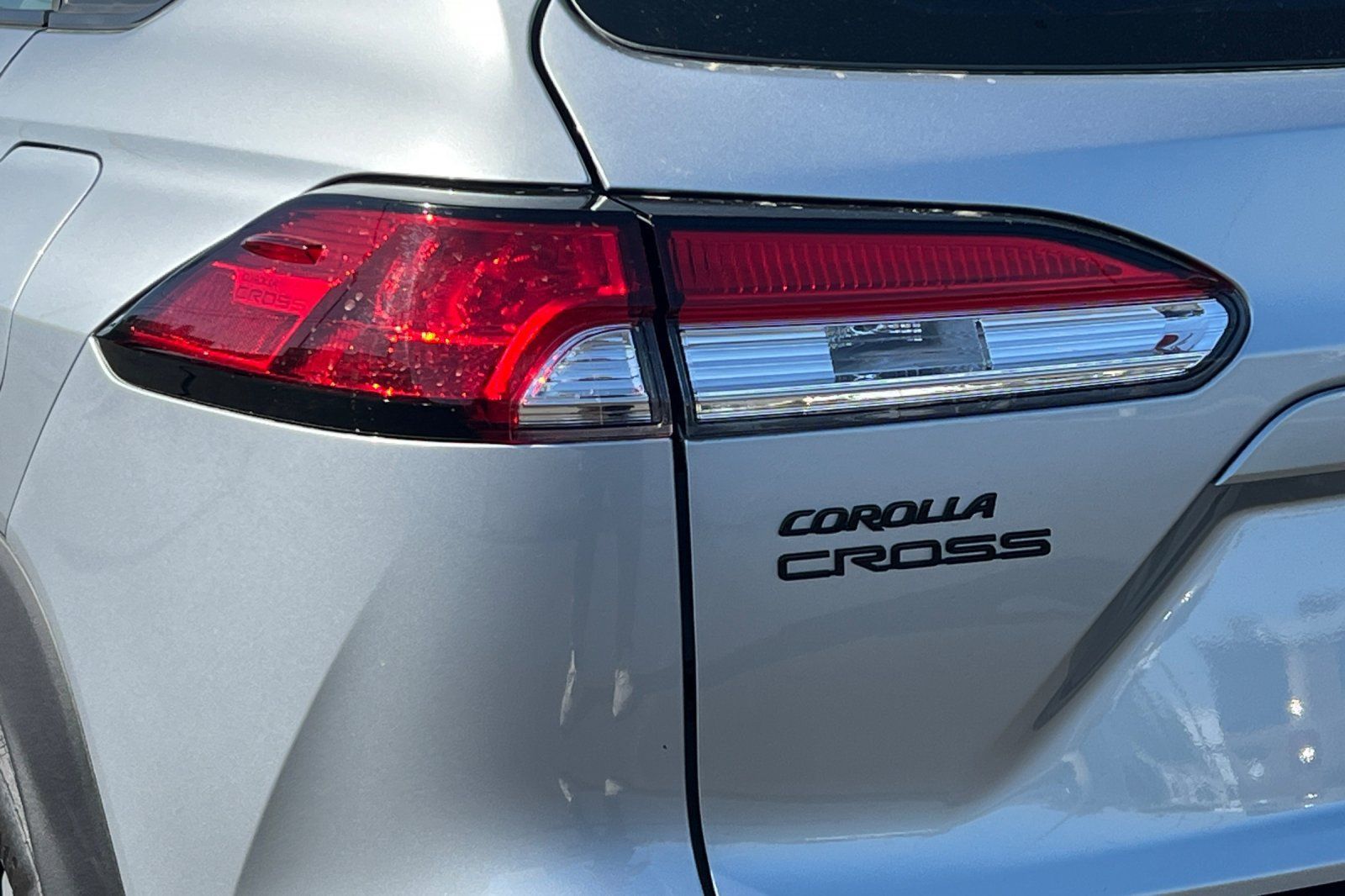 Certified 2025 Toyota Corolla Cross AWD Hybrid image 27