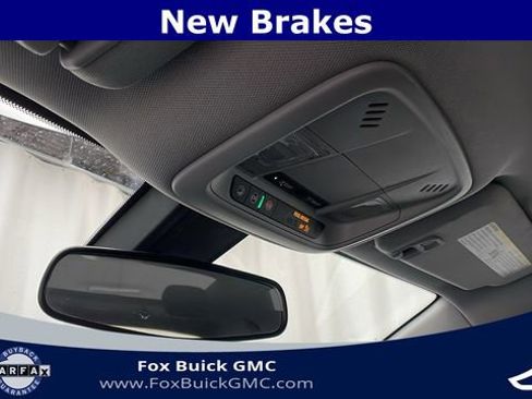 Used 2022 Chevrolet Malibu LT image 30