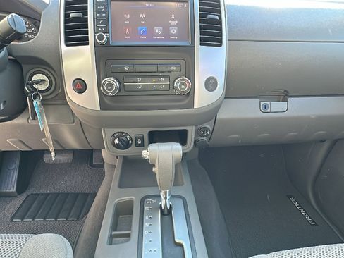 Certified 2019 Nissan Frontier SV image 21