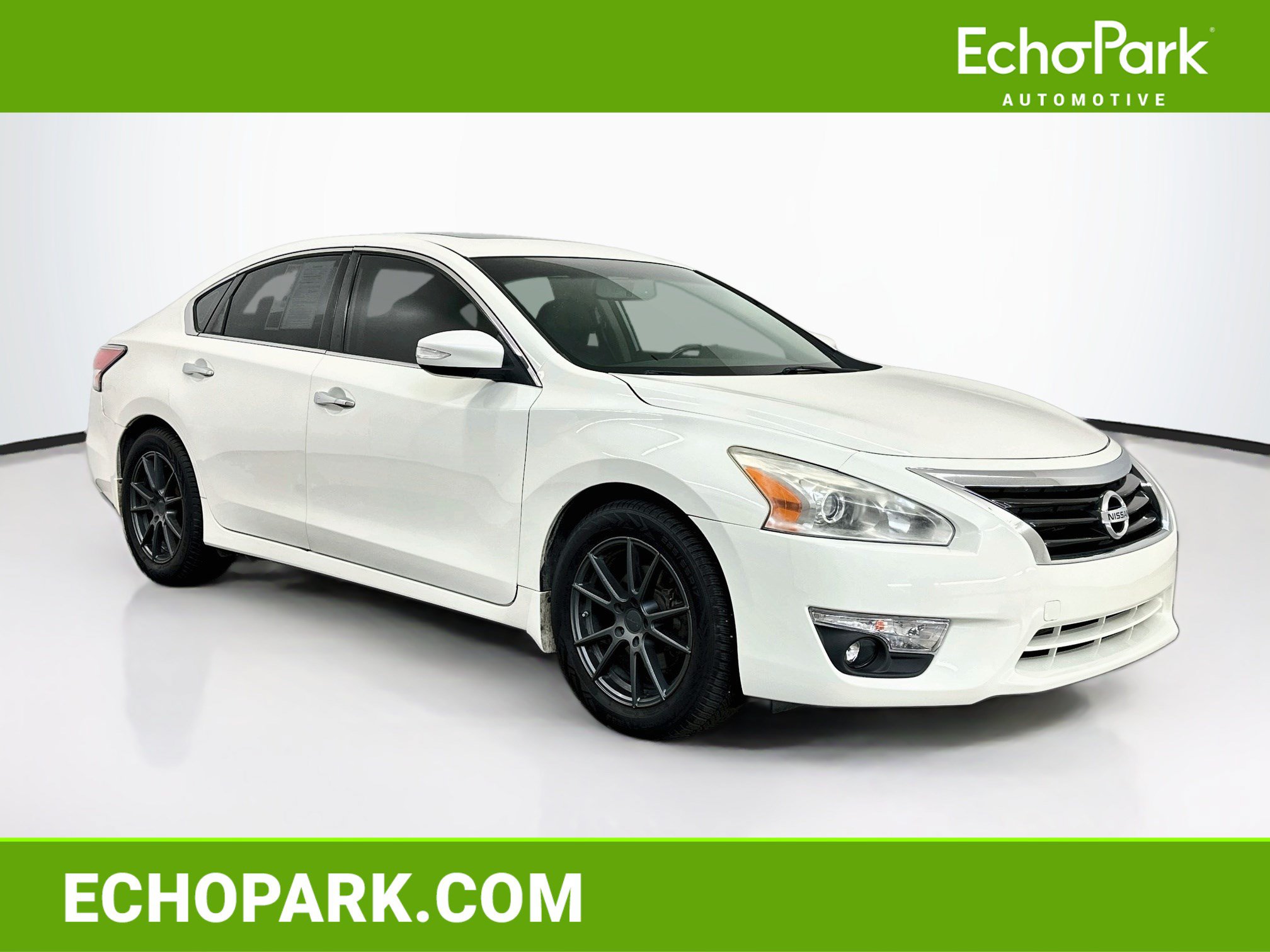 Used 2015 Nissan Altima 2.5 SL w/ Moonroof Package FWD image 1