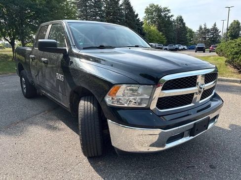 Used 2017 RAM 1500 Classic SLT AWD/4WD image 2