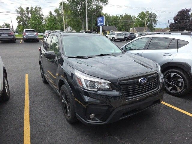 Used 2020 Subaru Forester Premium AWD/4WD image 3