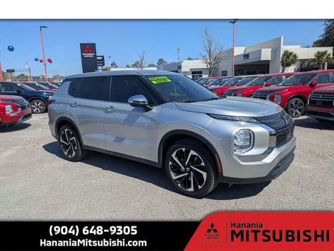 Used 2022 Mitsubishi Outlander ES image 1