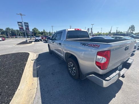 Used 2018 Toyota Tundra SR5 AWD/4WD image 21