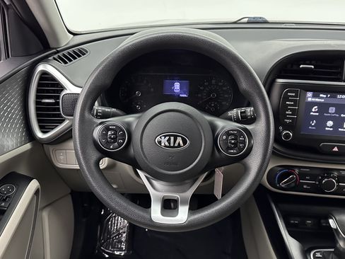 Used 2020 Kia Soul LX FWD image 24