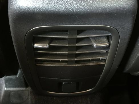 Used 2017 Lincoln MKC Premiere FWD image 16