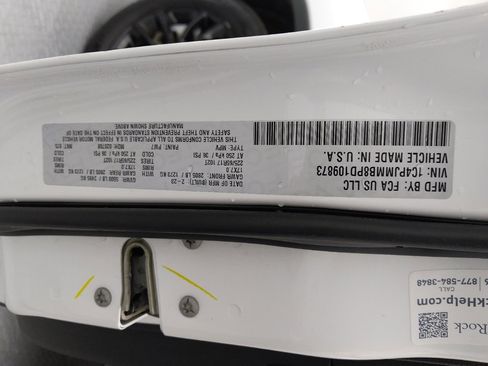 Used 2023 Jeep Cherokee Altitude Lux image 33