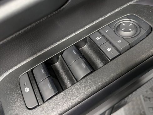 Used 2025 Toyota 4Runner TRD Off-Road Premium image 9