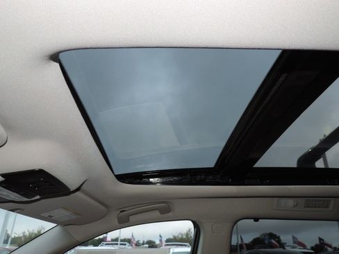 New 2025 Nissan Pathfinder Platinum w/ Cargo Package image 16