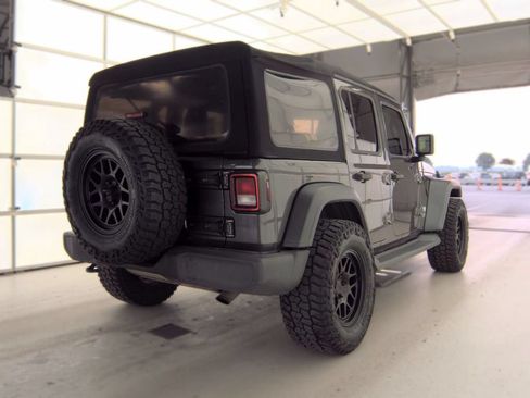 Used 2020 Jeep Wrangler Unlimited Sport S AWD/4WD image 3