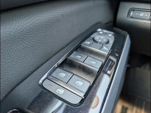 Used 2023 Nissan Pathfinder SL AWD/4WD image 20