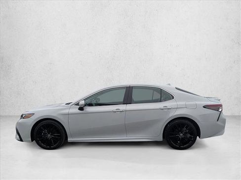 Used 2024 Toyota Camry XSE image 9