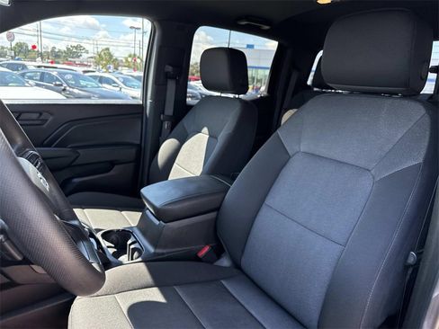 Certified 2024 Chevrolet Colorado Trail Boss w/ LPO, Dark Essentials Package image 17