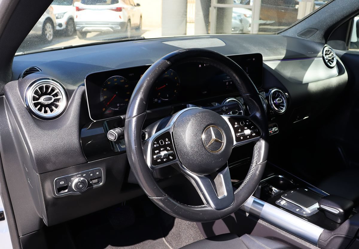 Used 2021 Mercedes-Benz GLA 250 w/ Premium Package image 40