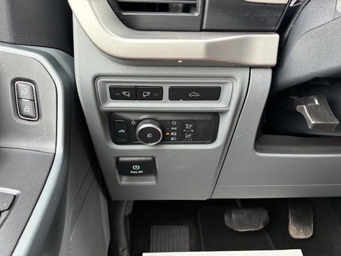 Used 2022 Ford F150 XLT w/ Equipment Group 302A High AWD/4WD image 29