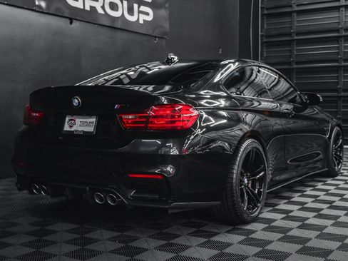 Used 2015 BMW M4 Coupe w/ Executive Package RWD image 20