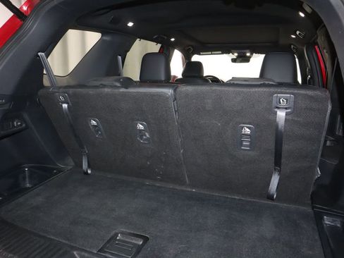 Used 2025 Honda Pilot TrailSport image 16
