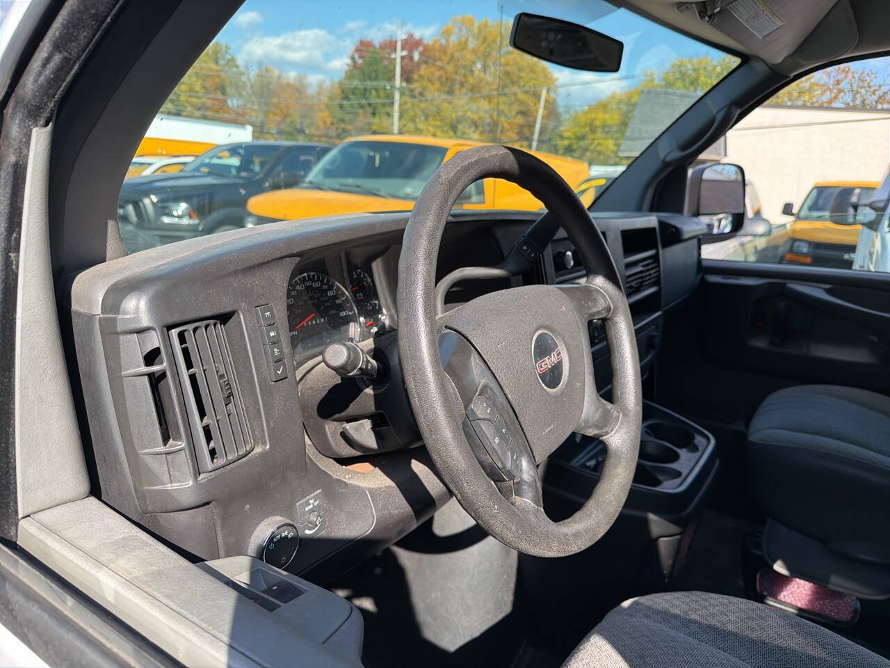 Used 2014 GMC Savana 2500 RWD image 8