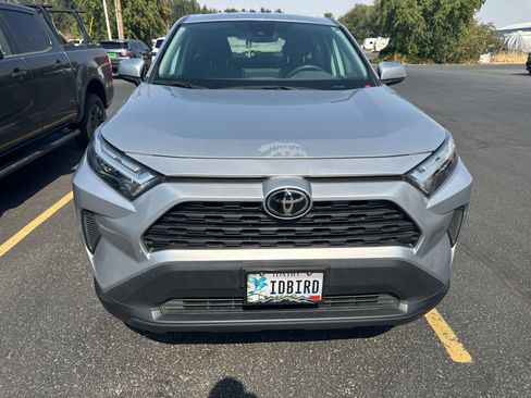 Used 2023 Toyota RAV4 LE AWD/4WD image 2