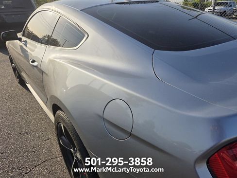 Used 2020 Ford Mustang Coupe RWD image 9