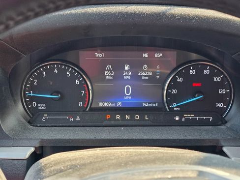 Used 2023 Ford Explorer XLT AWD/4WD image 23