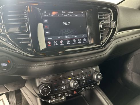 Used 2022 Dodge Durango GT image 23