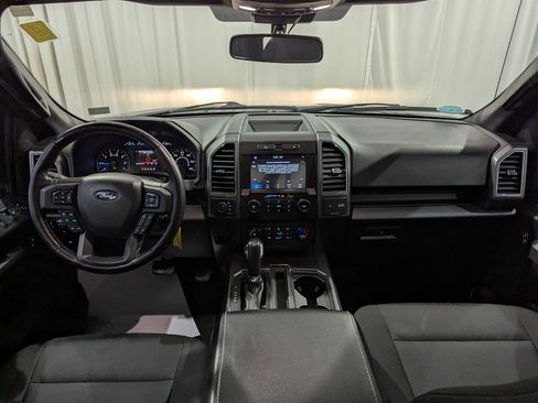 Used 2019 Ford F150 XLT w/ Equipment Group 302A Luxury AWD/4WD image 16