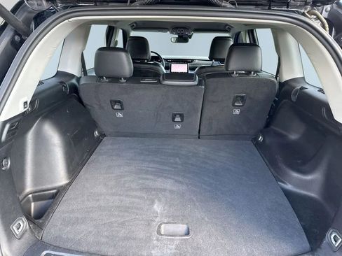 Used 2023 Jeep Grand Cherokee Limited image 9