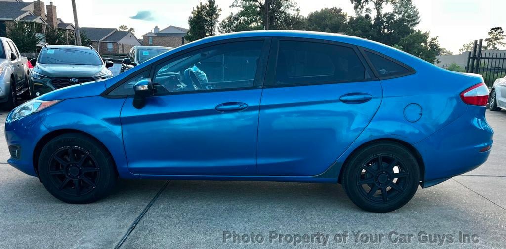 Used 2014 Ford Fiesta SE w/ Equipment Group 201A FWD image 9