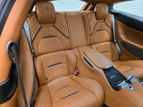 Used 2017 Ferrari GTC4Lusso image 27