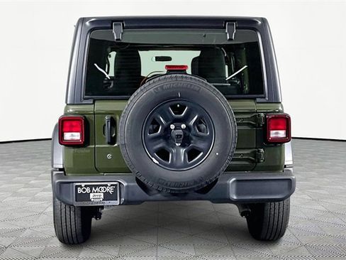 Used 2022 Jeep Wrangler Unlimited Sport image 5