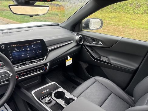 New 2026 Chevrolet Equinox LT w/ Convenience Package II AWD/4WD image 54