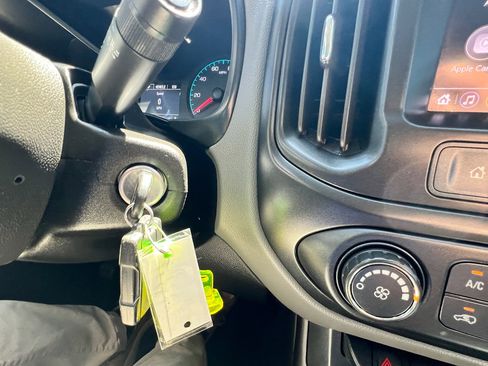 Used 2020 Chevrolet Colorado W/T w/ WT Convenience Package image 54