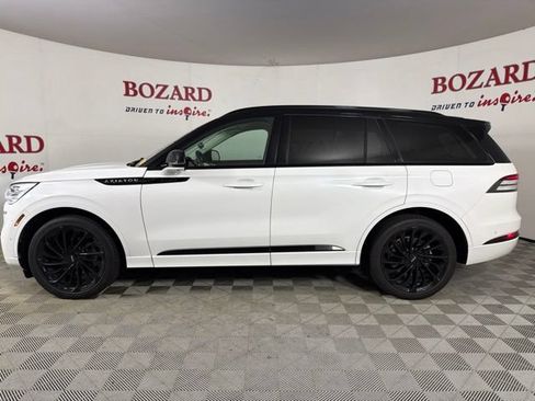 Used 2024 Lincoln Aviator Black Label AWD/4WD image 5