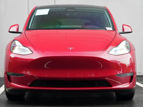 Used 2022 Tesla Model Y Performance AWD/4WD image 6