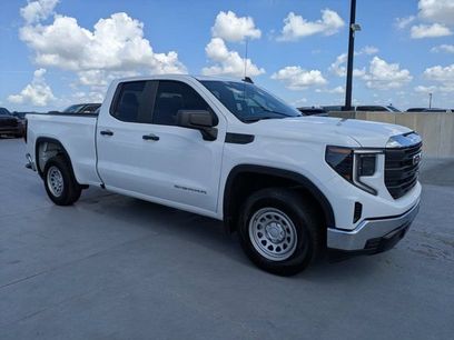 Used 2025 GMC Sierra 1500 Pro w/ Pro Value Package