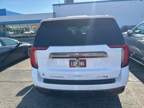 Used 2023 GMC Yukon XL AT4 AWD/4WD image 5