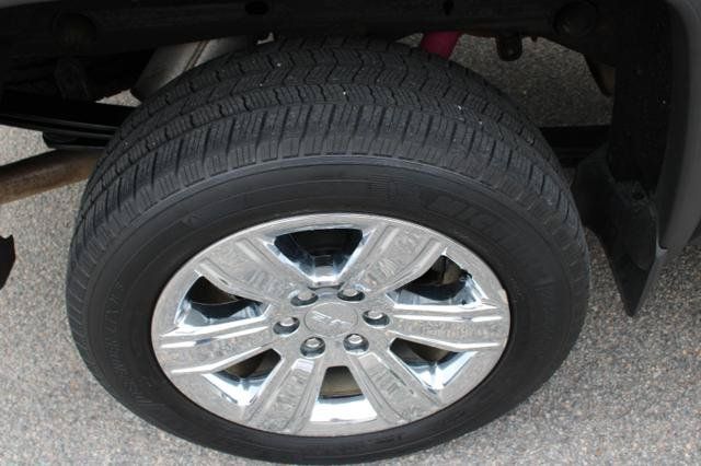 Used 2018 GMC Sierra 1500 SLT AWD/4WD image 17