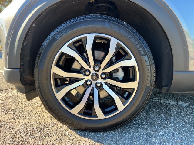 Used 2023 Ford Explorer ST-Line w/ Class IV Trailer Tow Package AWD/4WD image 16