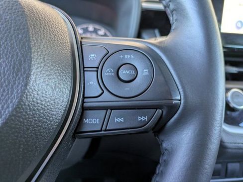 Used 2024 Toyota Corolla Cross LE image 23