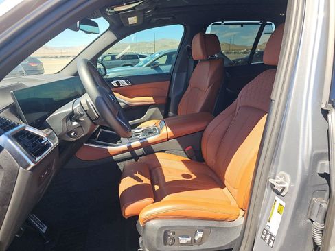 Used 2026 BMW X5 M60i AWD/4WD image 2