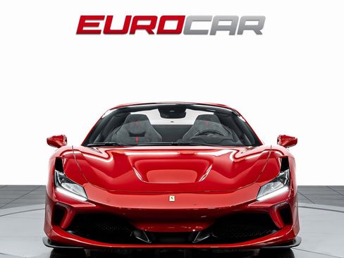 Used 2022 Ferrari F8 Tributo image 10