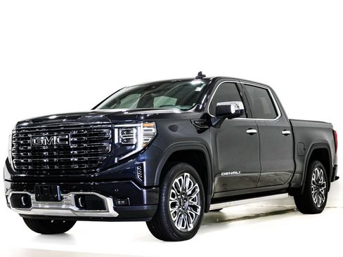 Used 2024 GMC Sierra 1500 Denali Ultimate AWD/4WD image 3