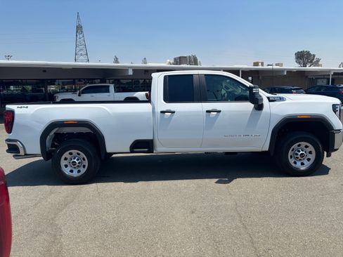 New 2025 GMC Sierra 3500 Pro image 4