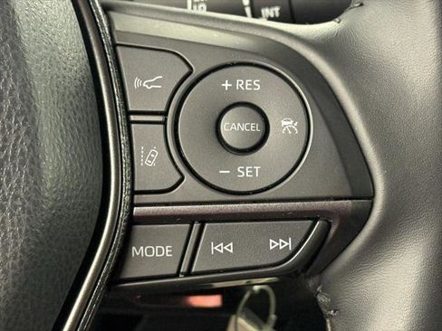 Certified 2022 Toyota Camry SE image 21