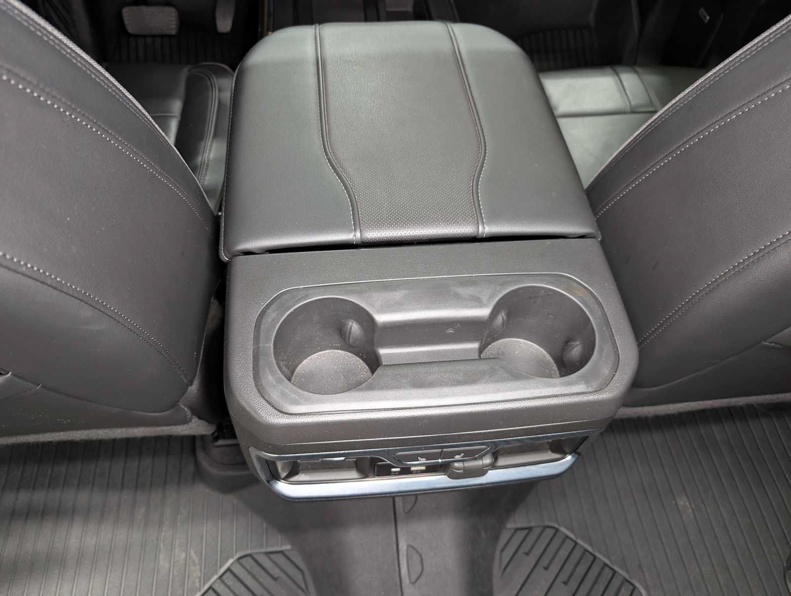 Used 2023 Chevrolet Silverado 3500 High Country w/ Z71 Off-Road Package AWD/4WD image 22