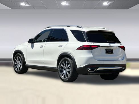 Used 2025 Mercedes-Benz GLE 450 4MATIC image 3