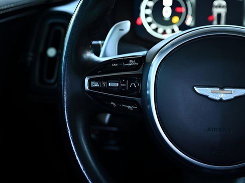 Used 2021 Aston Martin DBX AWD/4WD image 39